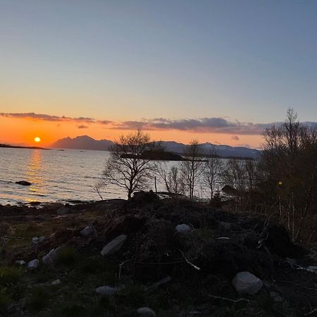 Midnattsolveien 3158,Sommarhusstrand Laukvik Lofoten Norway Extérieur photo