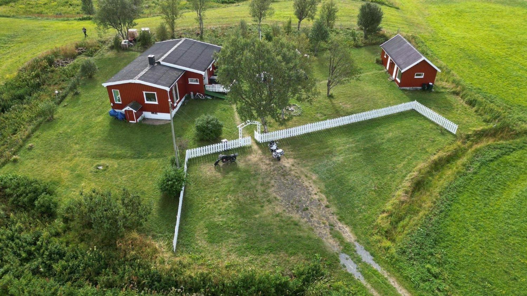 Midnattsolveien 3158,Sommarhusstrand Laukvik Lofoten Norway Extérieur photo