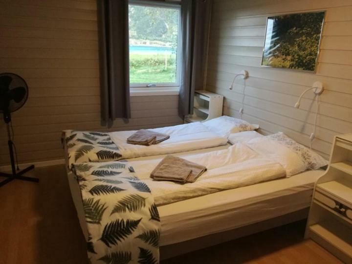Midnattsolveien 3158,Sommarhusstrand Laukvik Lofoten Norway Extérieur photo